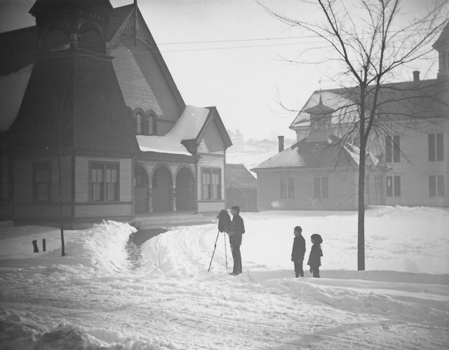 photographer in front of Baptist Church